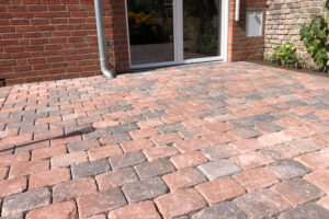 Neuerstellung eines Terrassenbereichs